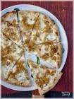pizzasaus, kaas en ui